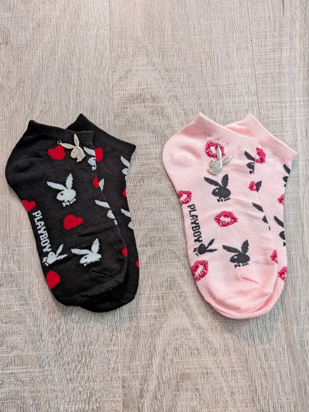 New Playboy Bunny Charm Ankle Socks 2-Pack Lot Pink Black OS Y2K
